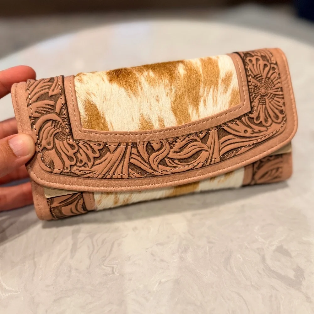 Montana West Hair-On Hide Tooled Wallet – Western Wristlet Pink